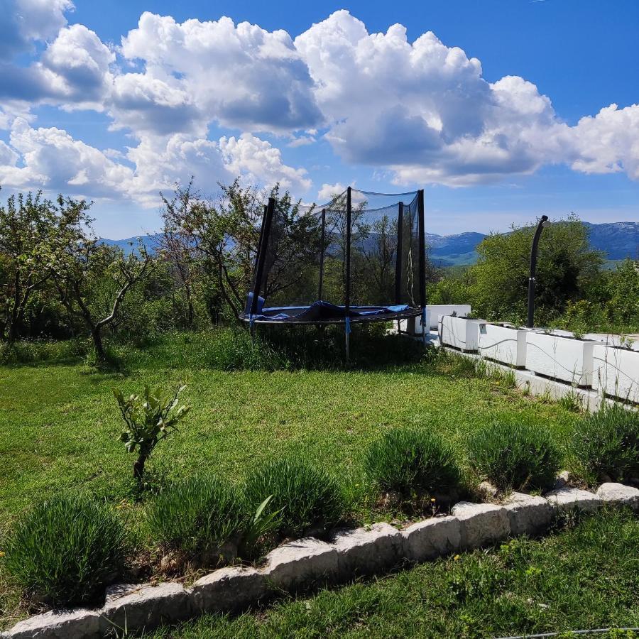 Casa Di Oliva-House With Heated Pool & Jacuzzi In Trilj, Croatia Exterior foto
