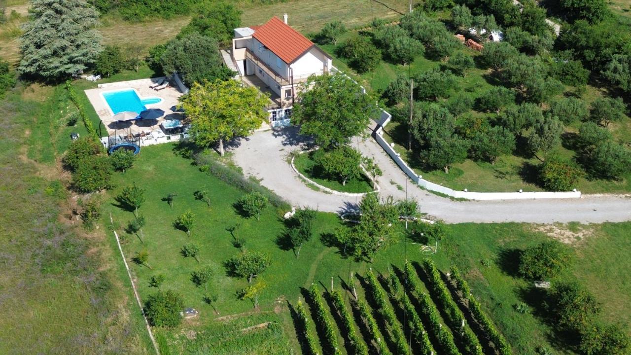 Casa Di Oliva-House With Heated Pool & Jacuzzi In Trilj, Croatia Exterior foto